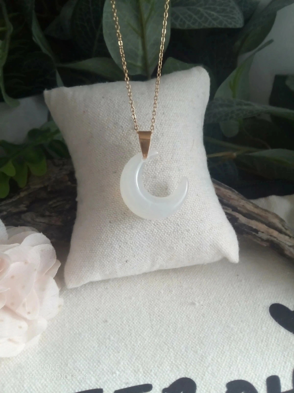 Collier acier inoxydable et lune blanche – photo 2